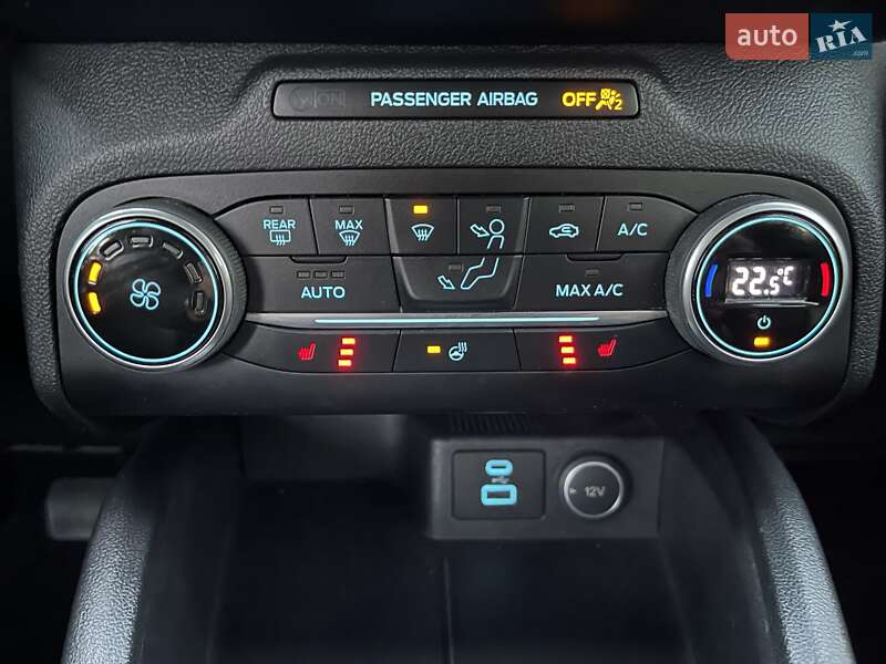 Внедорожник / Кроссовер Ford Escape 2020 в Стрые