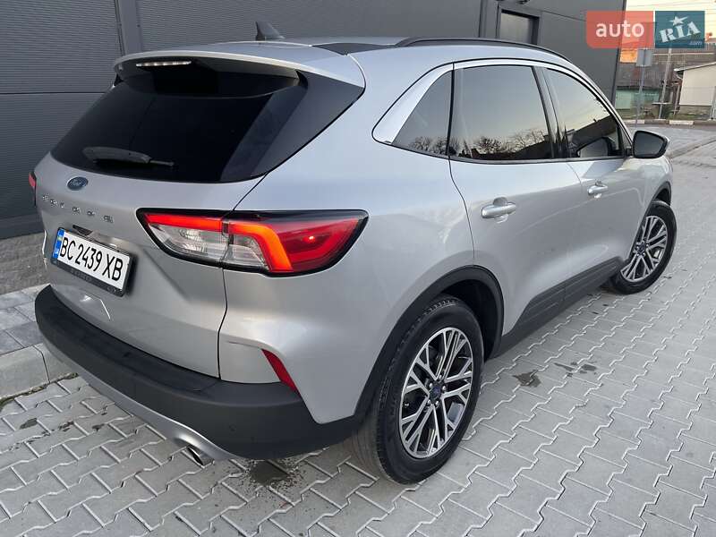 Внедорожник / Кроссовер Ford Escape 2020 в Стрые