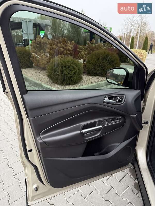 Позашляховик / Кросовер Ford Escape 2017 в Хмельницькому фото 6 Позашляховик / Кросовер Ford Escape 2017 в Хмельницькому