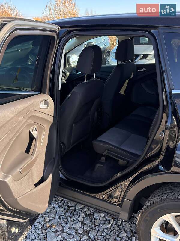 Позашляховик / Кросовер Ford Escape 2017 в Львові