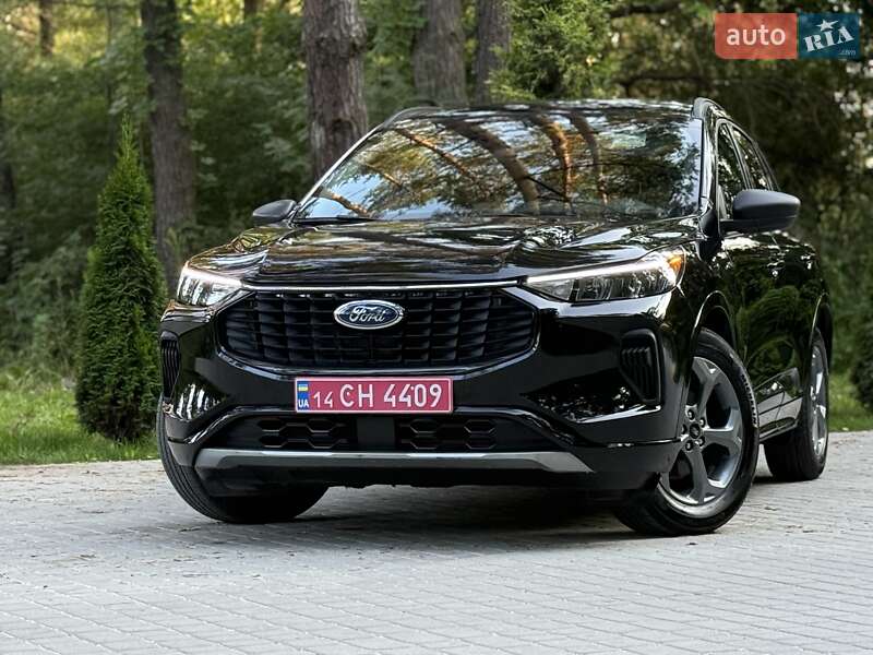 Позашляховик / Кросовер Ford Escape 2023 в Львові