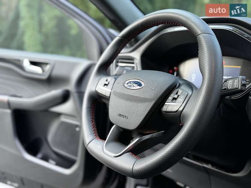 Позашляховик / Кросовер Ford Escape 2023 в Львові