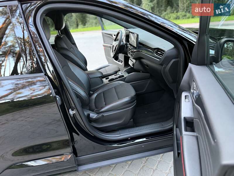 Позашляховик / Кросовер Ford Escape 2023 в Львові