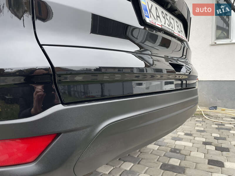 Внедорожник / Кроссовер Ford Escape 2017 в Лубнах