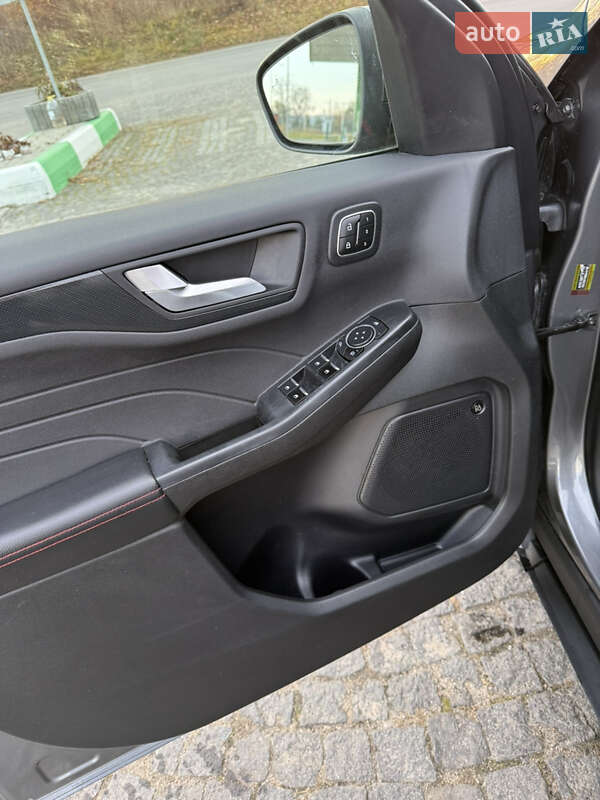 Позашляховик / Кросовер Ford Escape 2023 в Золочеві