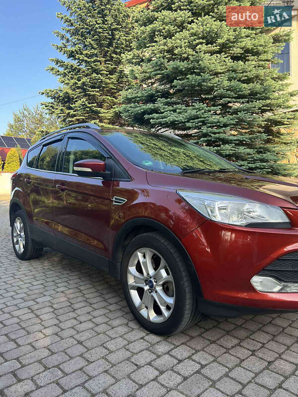 Внедорожник / Кроссовер Ford Escape 2015 в Львове