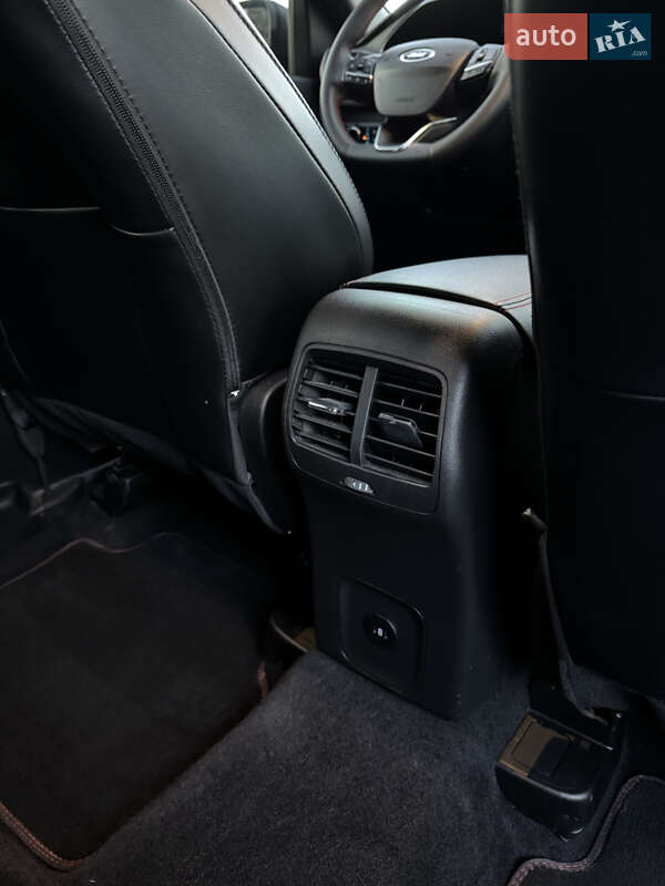 Внедорожник / Кроссовер Ford Escape 2023 в Львове