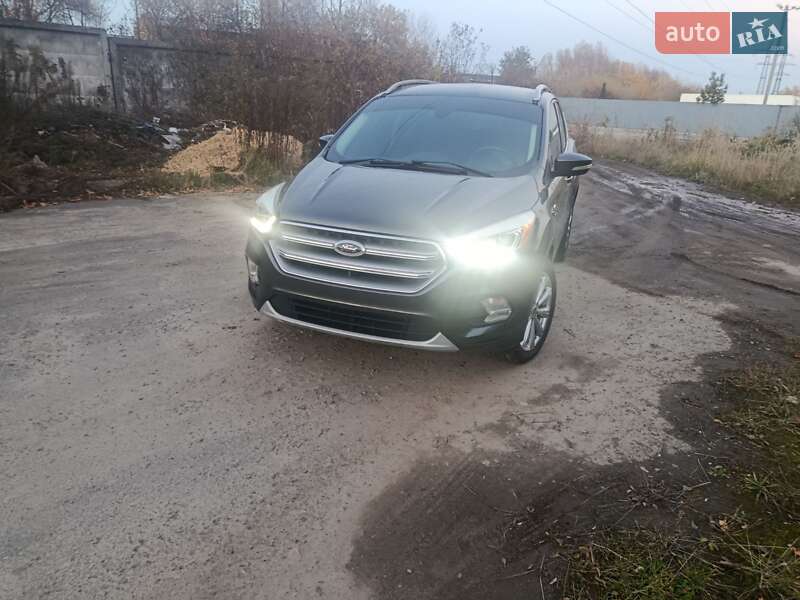 Внедорожник / Кроссовер Ford Escape 2017 в Львове