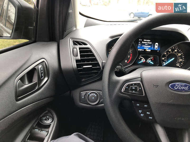 Внедорожник / Кроссовер Ford Escape 2017 в Ровно