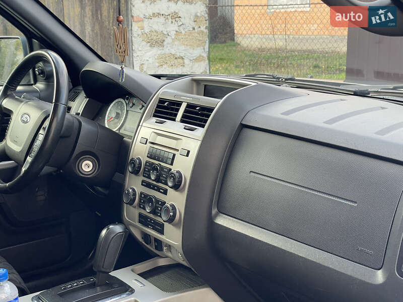 Внедорожник / Кроссовер Ford Escape 2012 в Лубнах