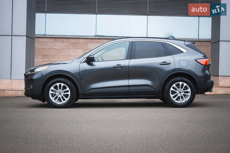 Позашляховик / Кросовер Ford Escape 2020 в Києві