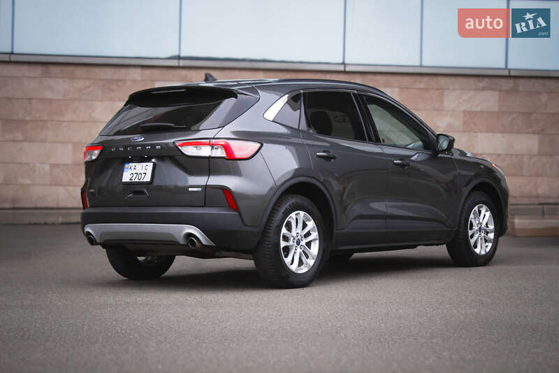 Позашляховик / Кросовер Ford Escape 2020 в Києві