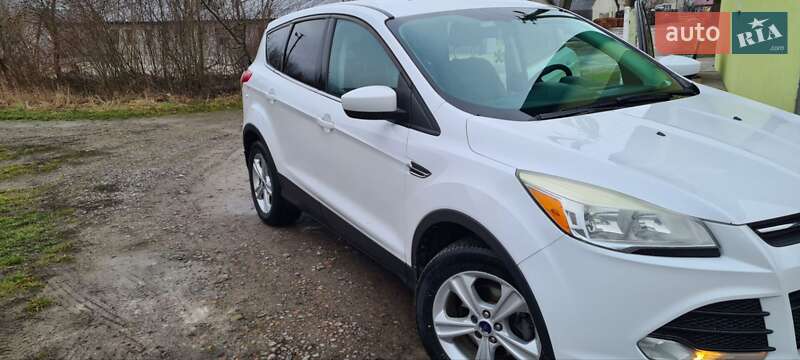 Внедорожник / Кроссовер Ford Escape 2014 в Радехове