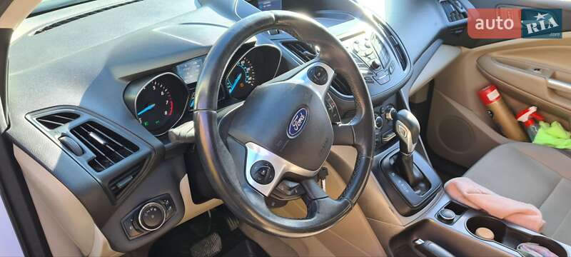 Внедорожник / Кроссовер Ford Escape 2014 в Радехове