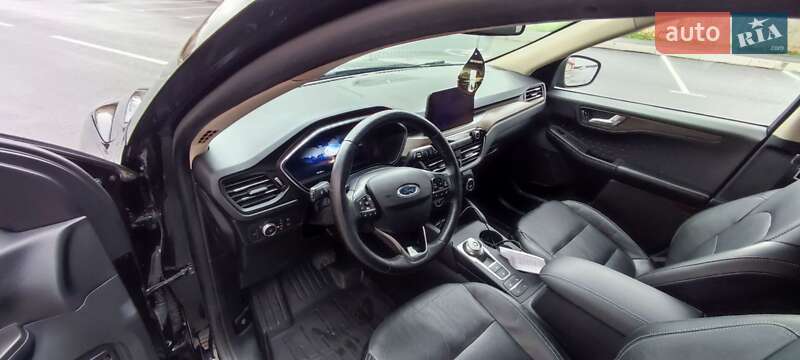 Позашляховик / Кросовер Ford Escape 2020 в Умані