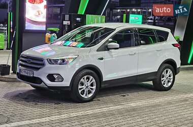 Позашляховик / Кросовер Ford Escape 2019 в Тернополі