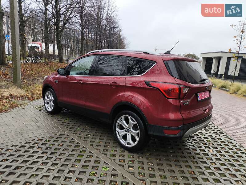 Внедорожник / Кроссовер Ford Escape 2019 в Ровно фото 7 Внедорожник / Кроссовер Ford Escape 2019 в Ровно