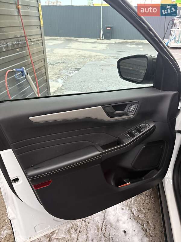 Внедорожник / Кроссовер Ford Escape 2022 в Харькове фото 8 Внедорожник / Кроссовер Ford Escape 2022 в Харькове