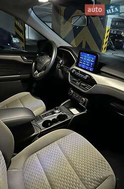 Позашляховик / Кросовер Ford Escape 2021 в Києві