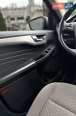 Позашляховик / Кросовер Ford Escape 2021 в Києві