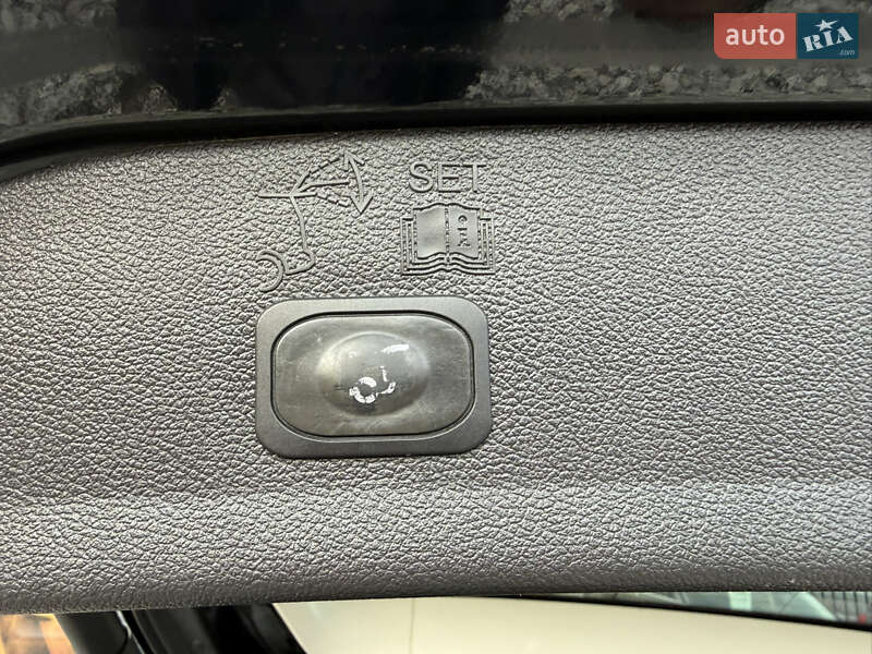 Позашляховик / Кросовер Ford Escape 2016 в Стрию