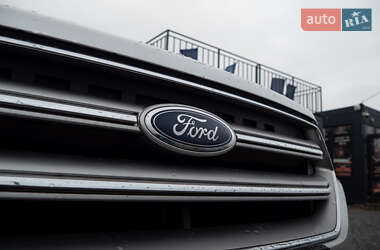 Внедорожник / Кроссовер Ford Escape 2017 в Львове