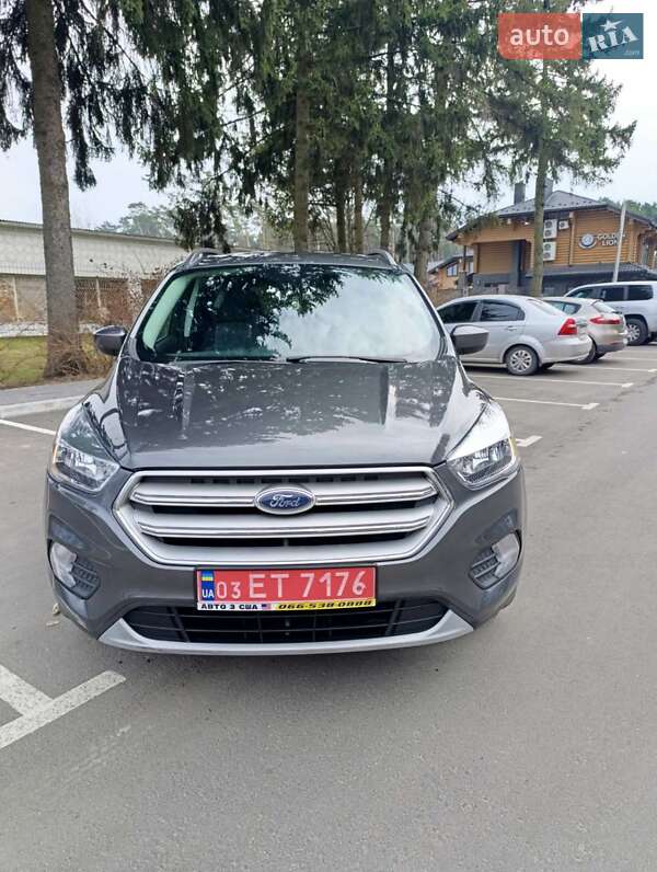 Внедорожник / Кроссовер Ford Escape 2018 в Смыге фото 5 Внедорожник / Кроссовер Ford Escape 2018 в Смыге