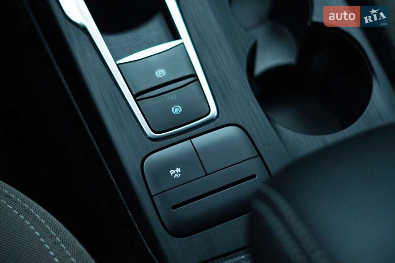 Позашляховик / Кросовер Ford Escape 2020 в Києві фото 14 Позашляховик / Кросовер Ford Escape 2020 в Києві