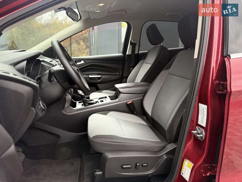 Позашляховик / Кросовер Ford Escape 2018 в Львові