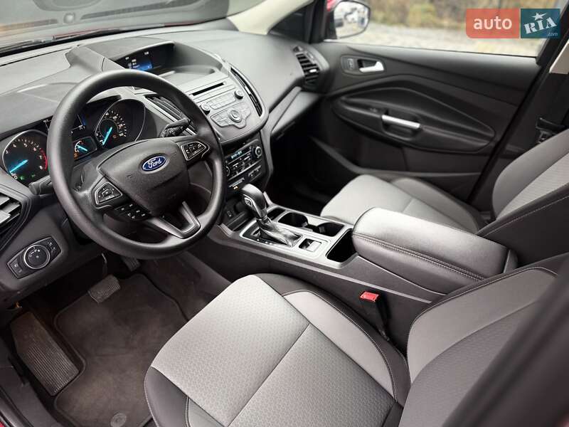 Позашляховик / Кросовер Ford Escape 2018 в Львові