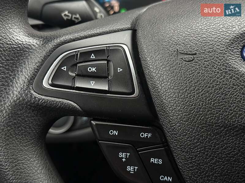 Позашляховик / Кросовер Ford Escape 2018 в Львові