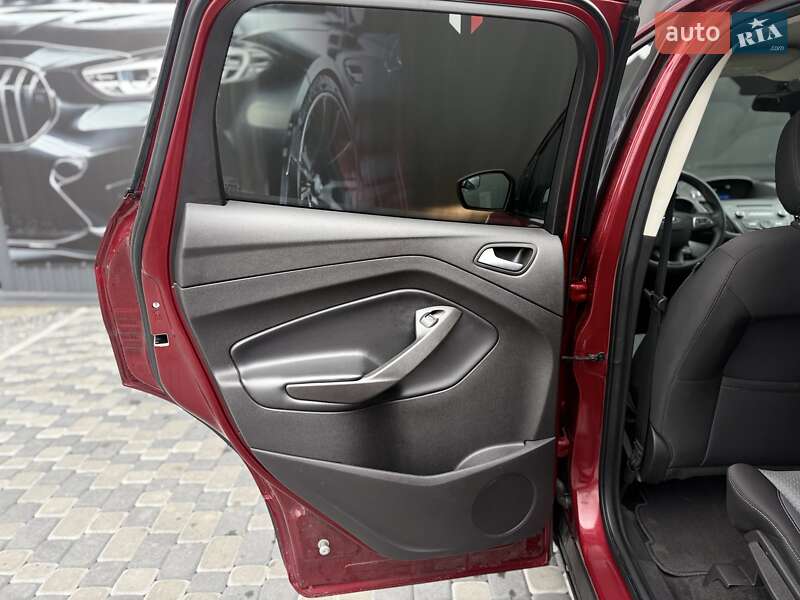 Позашляховик / Кросовер Ford Escape 2018 в Львові