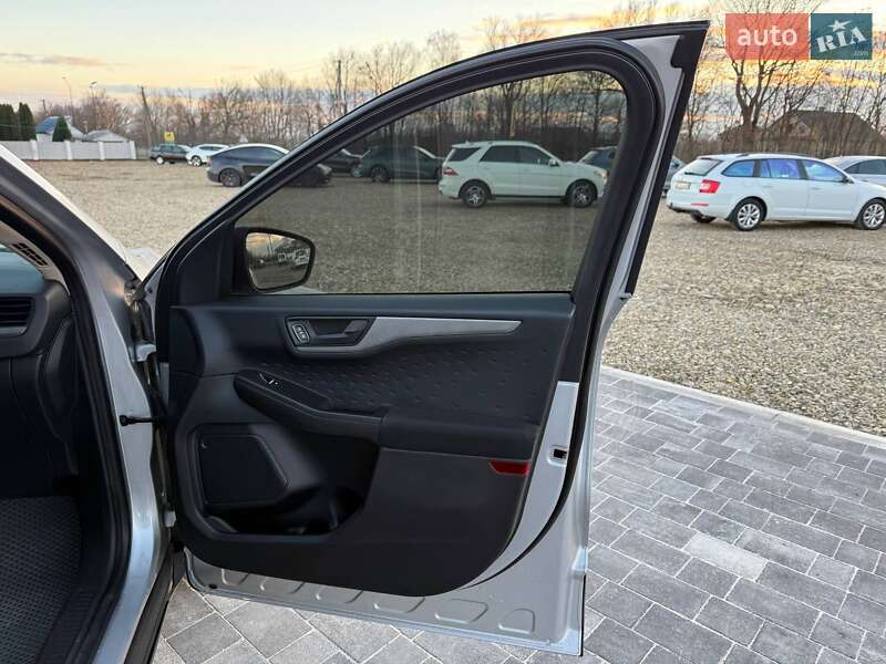 Внедорожник / Кроссовер Ford Escape 2019 в Коломые