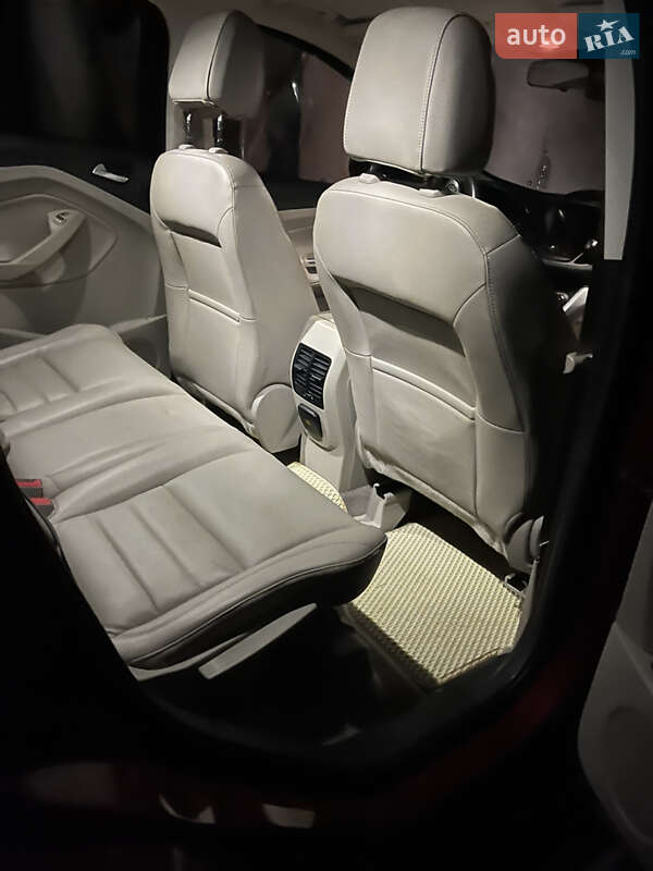 Внедорожник / Кроссовер Ford Escape 2016 в Львове