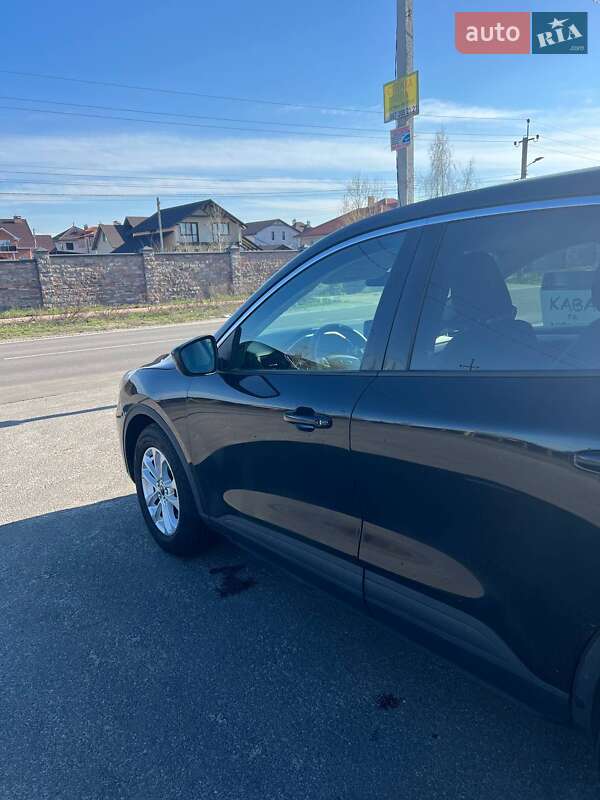 Позашляховик / Кросовер Ford Escape 2020 в Києві