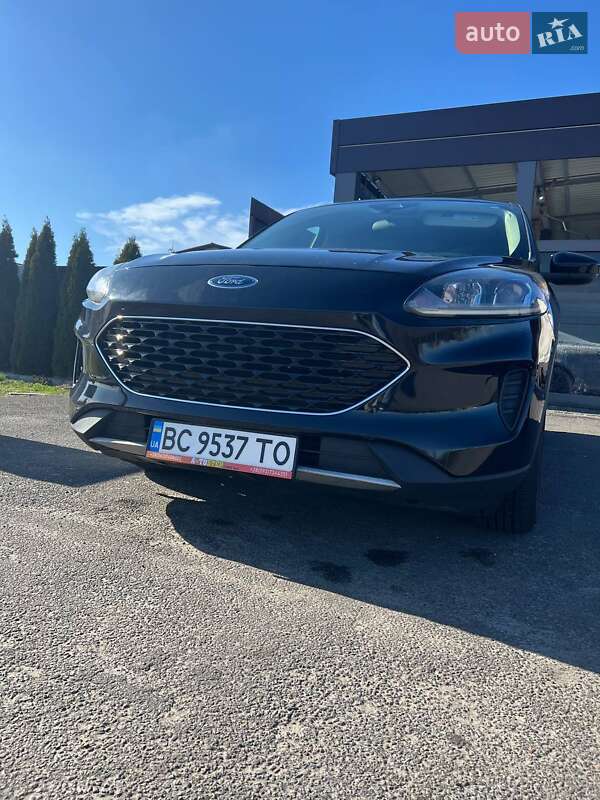 Позашляховик / Кросовер Ford Escape 2020 в Києві