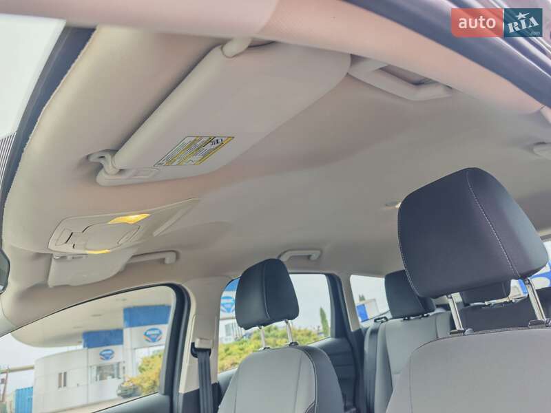 Внедорожник / Кроссовер Ford Escape 2017 в Сумах