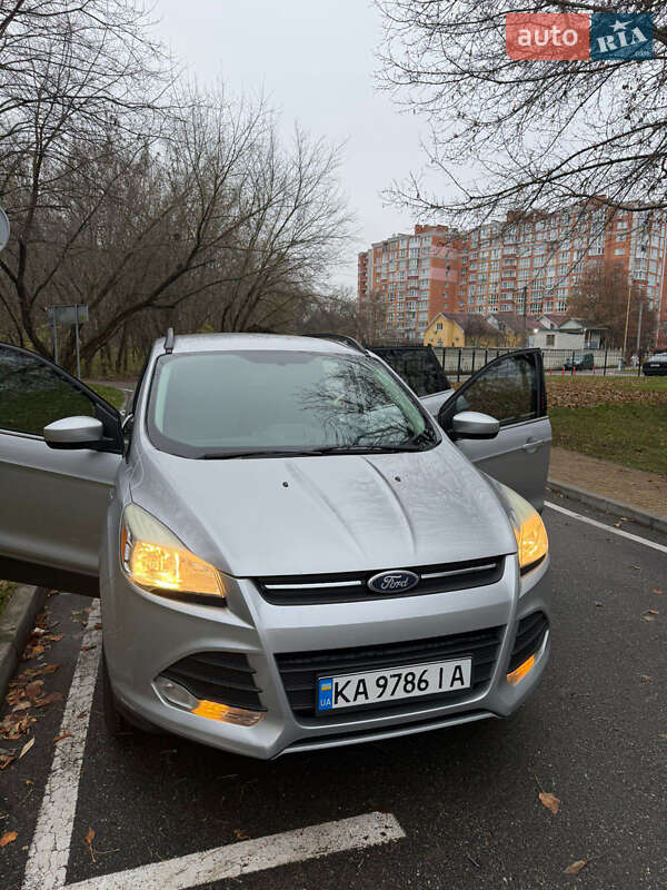 Внедорожник / Кроссовер Ford Escape 2014 в Чернигове