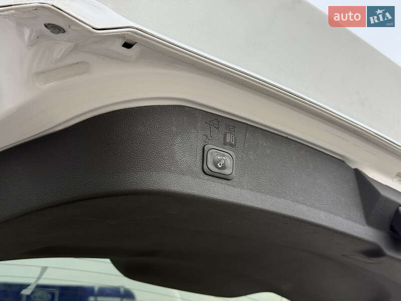 Внедорожник / Кроссовер Ford Escape 2018 в Мене фото 23 Внедорожник / Кроссовер Ford Escape 2018 в Мене