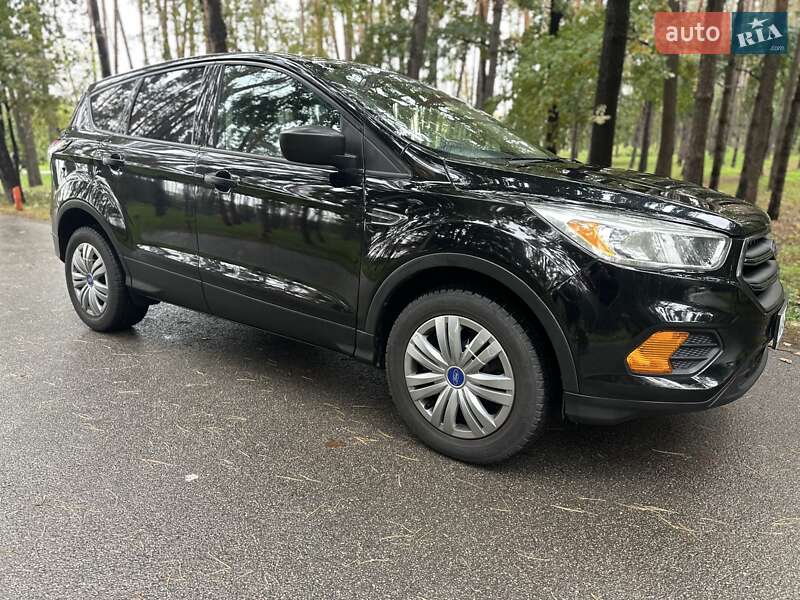 Позашляховик / Кросовер Ford Escape 2017 в Києві фото 13 Позашляховик / Кросовер Ford Escape 2017 в Києві