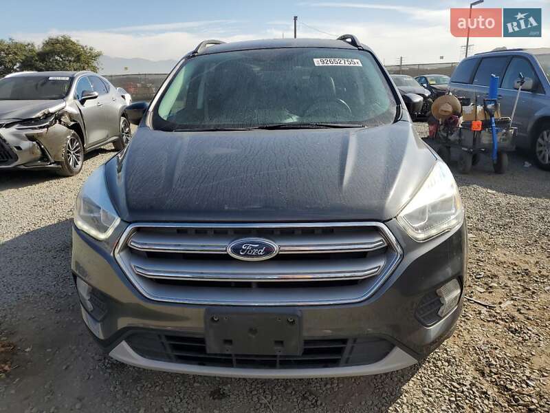 Позашляховик / Кросовер Ford Escape 2017 в Харкові