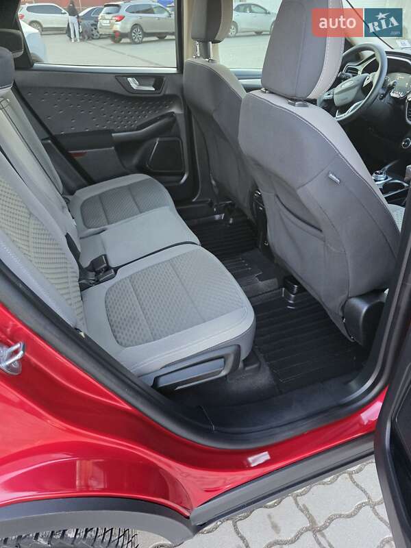 Позашляховик / Кросовер Ford Escape 2020 в Коломиї