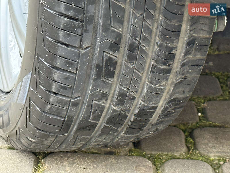 Позашляховик / Кросовер Ford Escape 2017 в Дрогобичі фото 34 Позашляховик / Кросовер Ford Escape 2017 в Дрогобичі