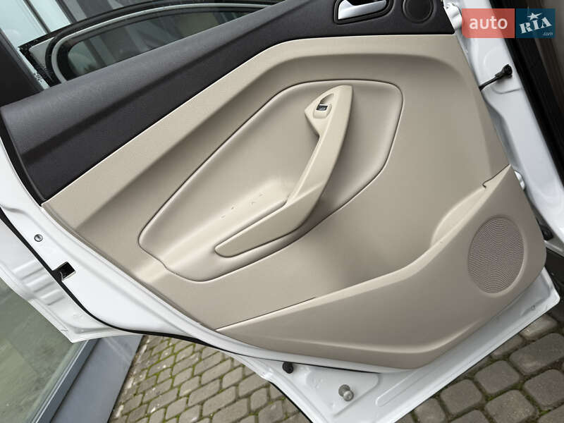 Позашляховик / Кросовер Ford Escape 2017 в Дрогобичі фото 71 Позашляховик / Кросовер Ford Escape 2017 в Дрогобичі