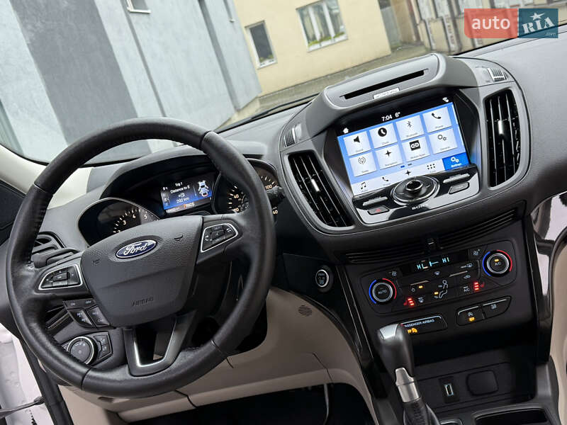 Позашляховик / Кросовер Ford Escape 2017 в Дрогобичі фото 74 Позашляховик / Кросовер Ford Escape 2017 в Дрогобичі