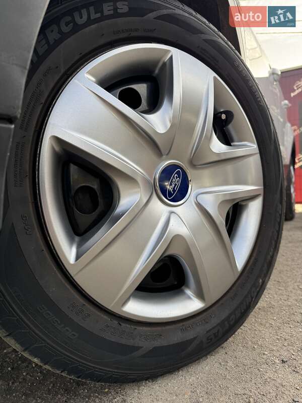 Внедорожник / Кроссовер Ford Escape 2017 в Сумах фото 6 Внедорожник / Кроссовер Ford Escape 2017 в Сумах