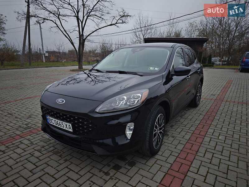 Внедорожник / Кроссовер Ford Escape 2021 в Золочеве