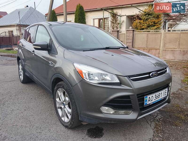 Внедорожник / Кроссовер Ford Escape 2013 в Иршаве