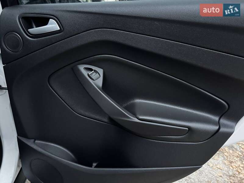 Внедорожник / Кроссовер Ford Escape 2014 в Ахтырке фото 34 Внедорожник / Кроссовер Ford Escape 2014 в Ахтырке