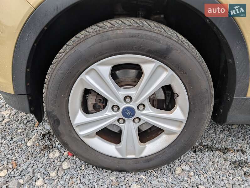 Позашляховик / Кросовер Ford Escape 2014 в Рівному фото 21 Позашляховик / Кросовер Ford Escape 2014 в Рівному